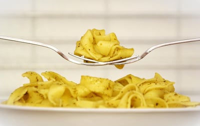 Cuisine avec tomette : 15 idées déco tendance pour un sol authentique en 2026