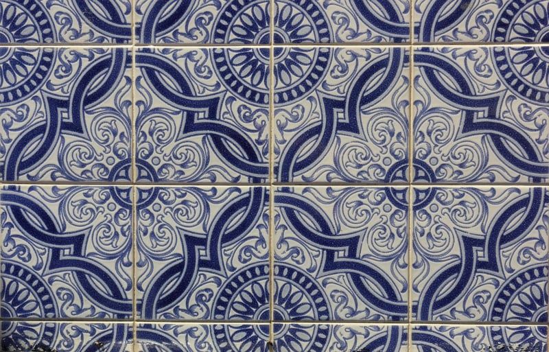 Comment choisir la hauteur idéale du carrelage WC en 2026 pour un style parfait